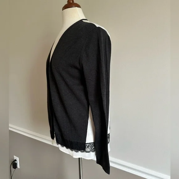 Chico’s CARDIGAN, Size 2, GUC - Picture 4 of 5
